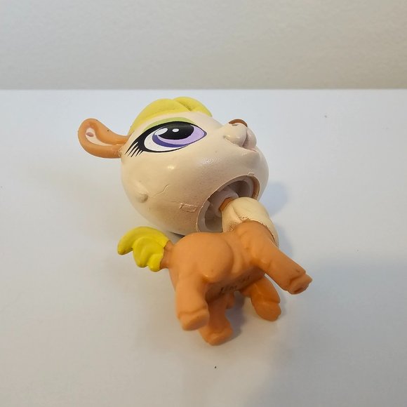 Hasbro Littlest Pet Shop #3965 Yaya Peru Llama Tan Yellow Purple Dot Eyes LPS - Picture 5 of 5